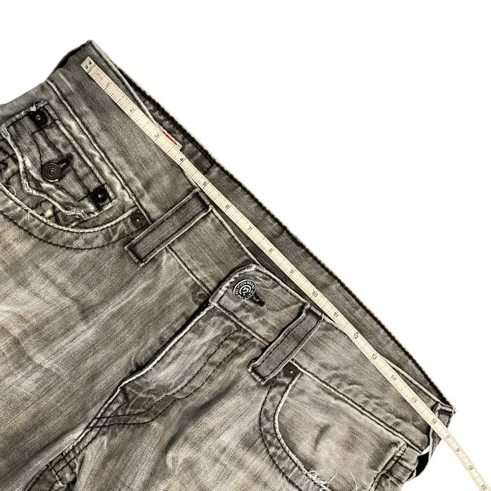 True Religion Ricky Jean Gray Wash Distressed Flap USA Straight Sz 31 Fit 32